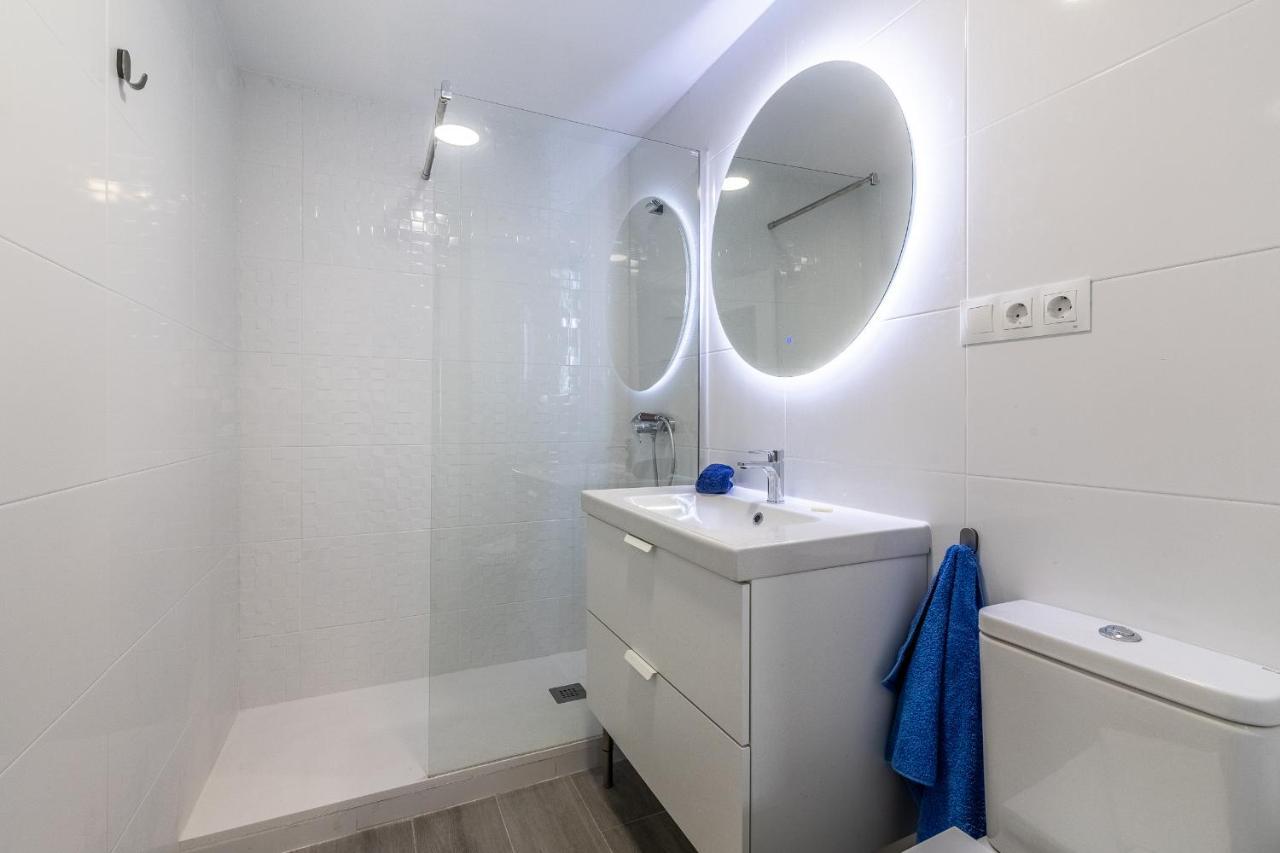 Livemalaga Victoria Suites Exteriör bild
