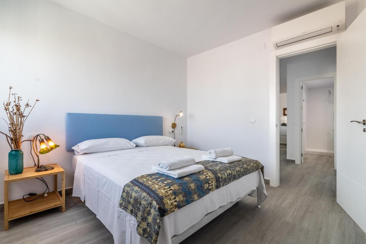 Livemalaga Victoria Suites Exteriör bild