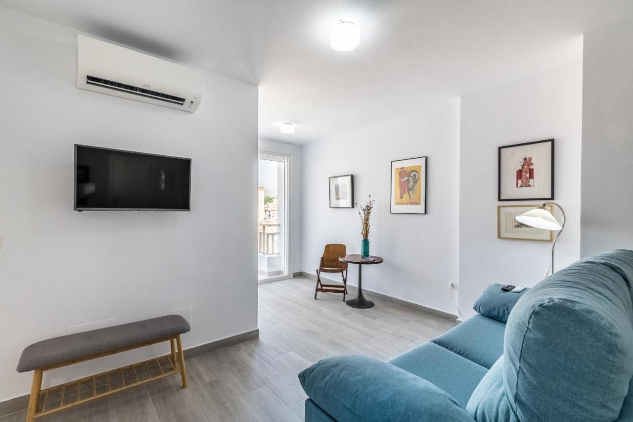 Livemalaga Victoria Suites Exteriör bild