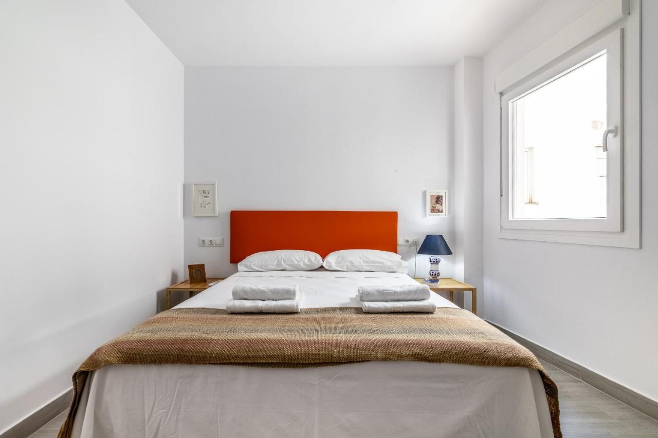 Livemalaga Victoria Suites Exteriör bild