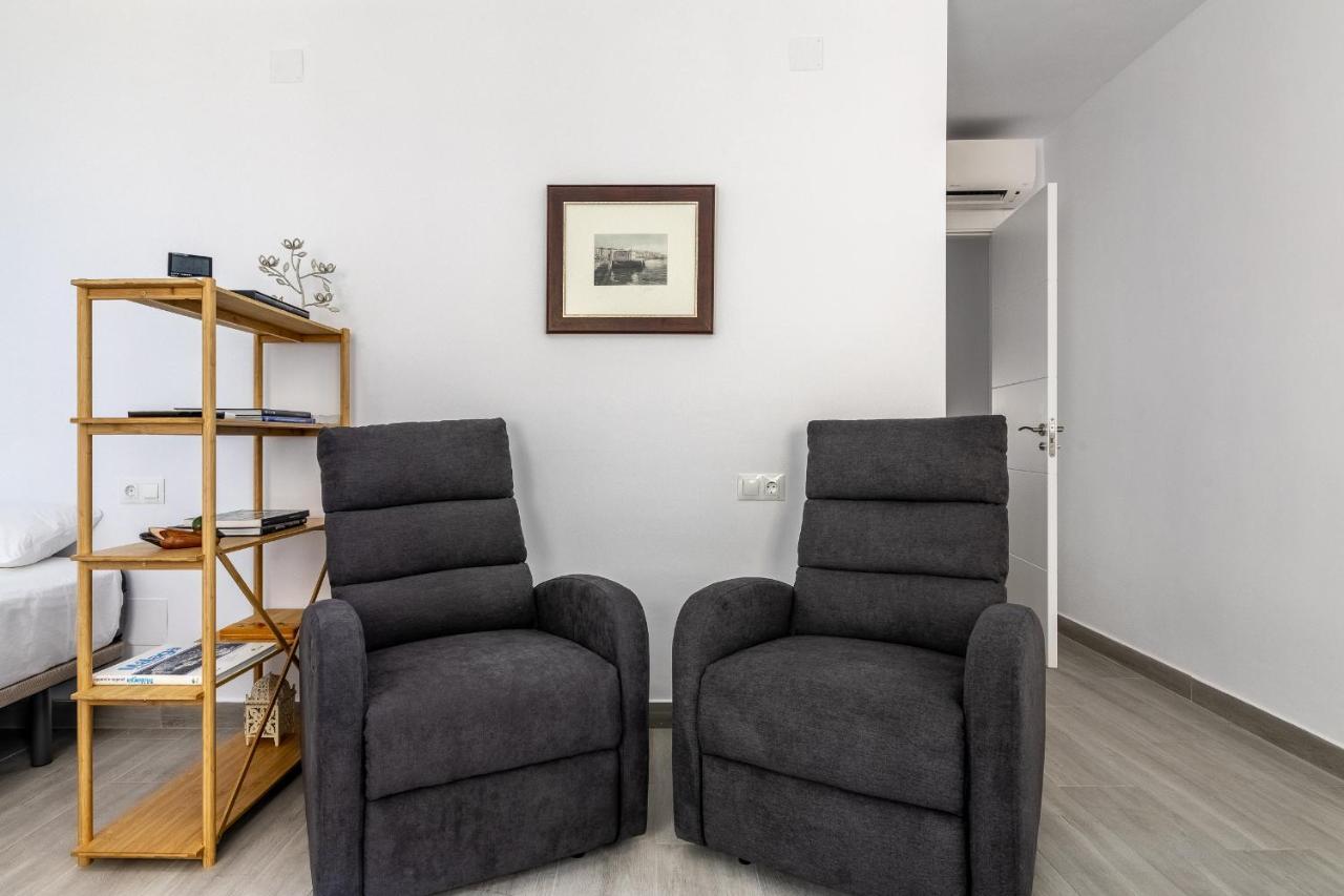 Livemalaga Victoria Suites Exteriör bild